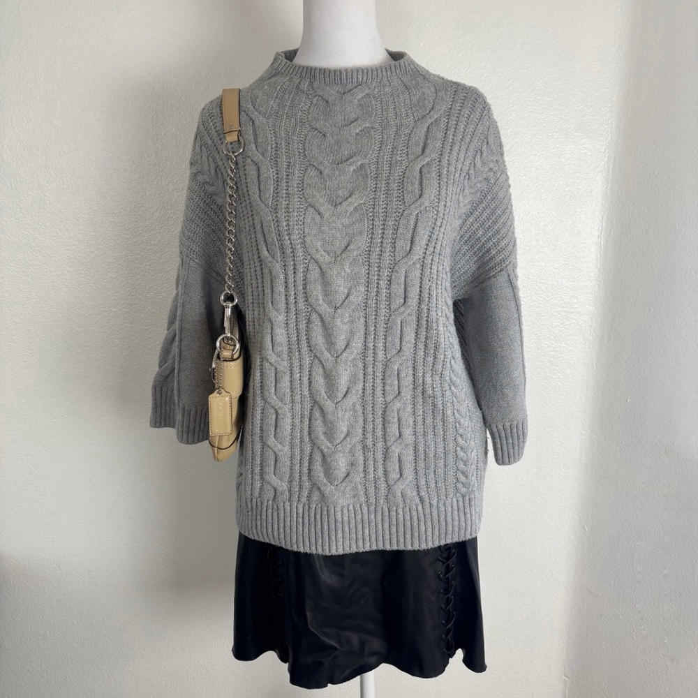 Vince Camuto Gray Cable Knit Sweater Medium